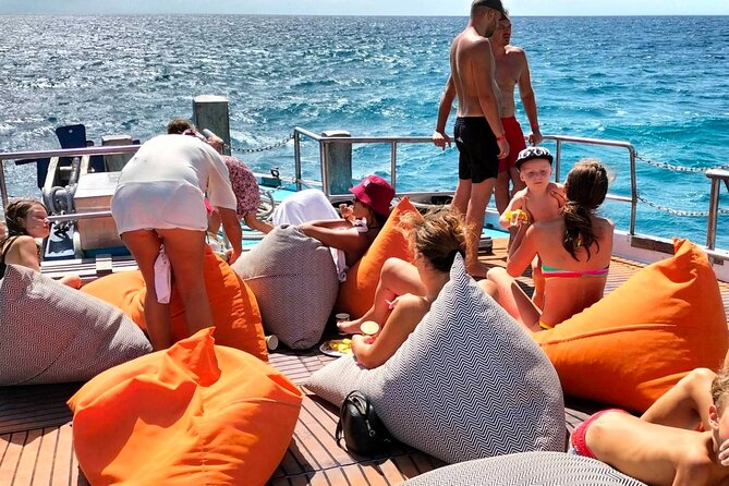 Full day snorkeling adventure around Koh Tao - Lunch, fruit, and cooling off on board