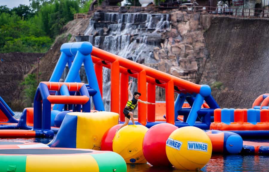 Grand Canyon Water Park Ticket - The 400-meter zipline across the canyon