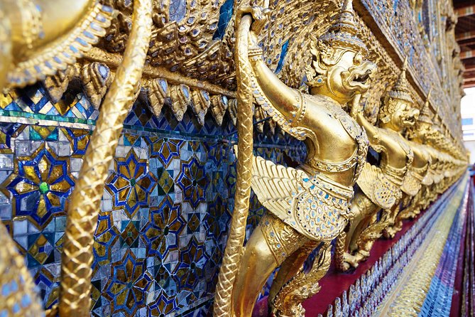 Grand Palace Glory and Emerald Buddha : Half-Day Tour in Bangkok - Morning or afternoon: choosing your timing