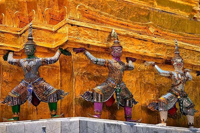 Grand Palace , Thai dance & Fun street walk in Bangkok - Khlong Ong Ang closes the day with street art