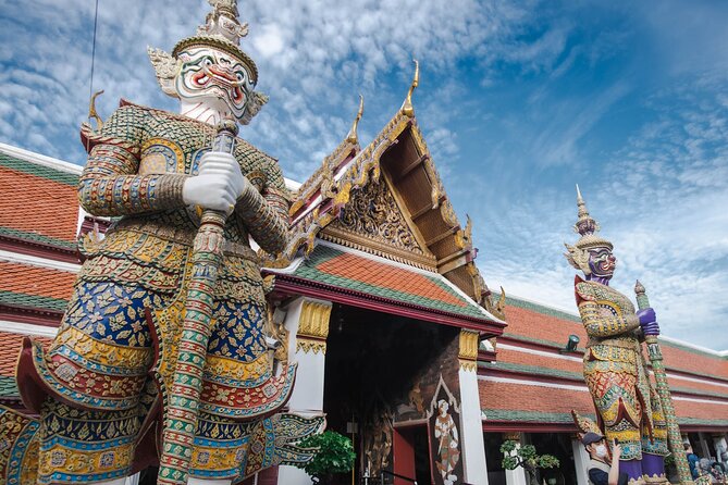 Grand Palace & Wat Arun Immersive Guided Walking Tour 3-Hour - The Grand Palace in a 30-minute highlight visit