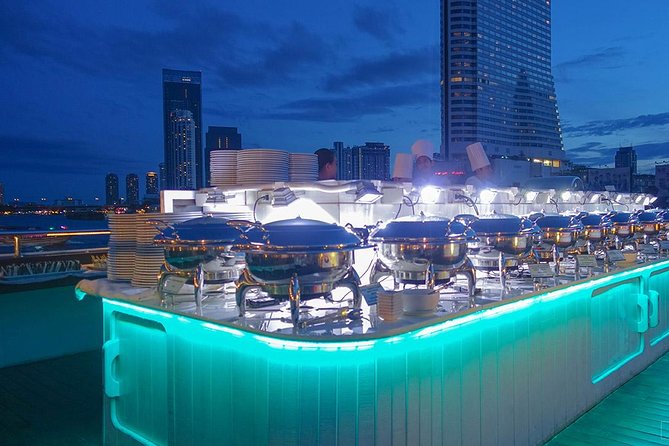 Grand Pearl Dinner Cruise Experience at Bangkok with Pickup - Wat Arun, the Grand Palace, and night photography