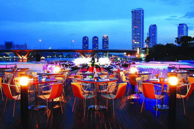 Grand Pearl Dinner Cruise Experience at Bangkok with Pickup - Thai buffet dinner and the question of value