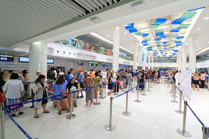 Guided Fast Track Immigration From Aircraft to Arrivals– Bangkok - Meeting your escort at Suvarnabhumi