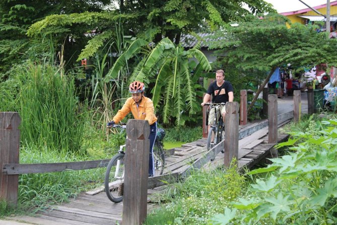 Half-Day Ayutthaya City Cultural Bike Tour - Pom Phet Fortress and Ayutthaya’s river defenses