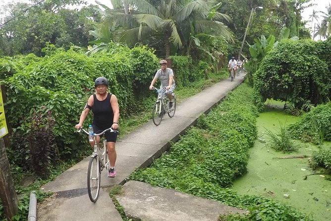 Half-Day Bangkok Bike Tour Including Lunch - Canal paths and the narrow side of Bangkok