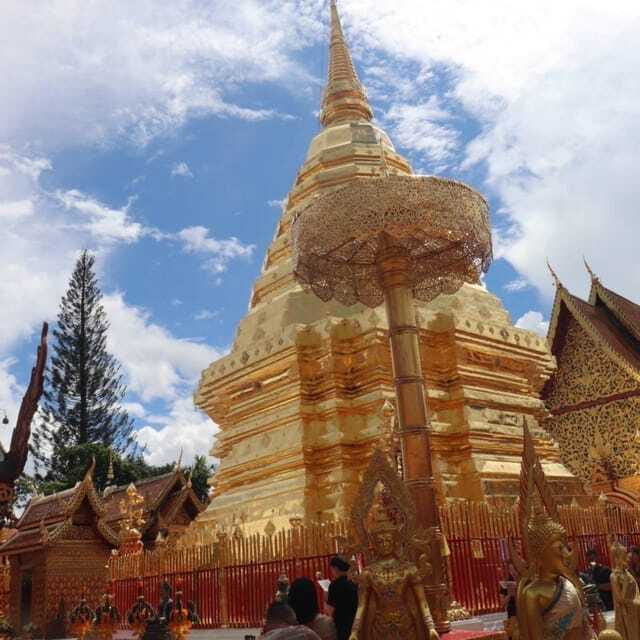 Half Day Morning Wat Pha Lat & Wat Phra That Doi Suthep Tour - Clothing, walking, and temple manners