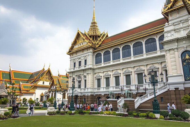 Half-Day Royal Grand Palace and Bangkok Temples Tour - The gemstone-factory concern
