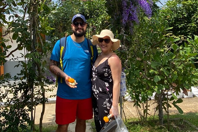 Half day Thai cooking Class + Market tour+Garden tour - Group size, age, and comfort