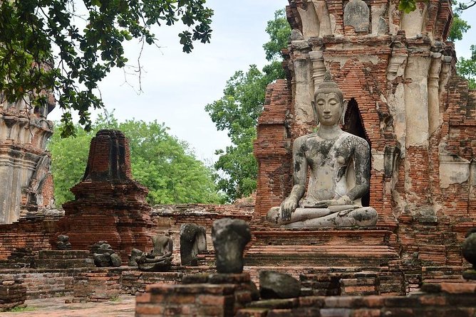 Historical City of Ayutthaya - Unesco Full Day Tour From Bangkok - Wat Mahathat and the famous Buddha image