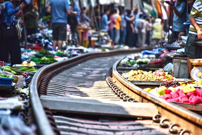 Iconic Markets: Damnoen & Train Market Explore - Maeklong Railway Market and the Train Moment