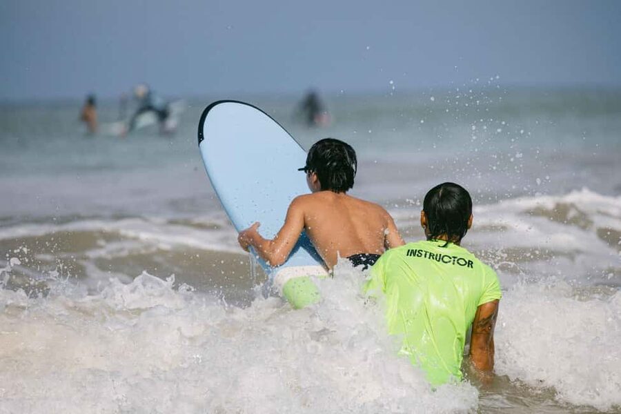 Khao Lak: 1.5-Hour Small Group Surfing Experience - The 60-minute water session