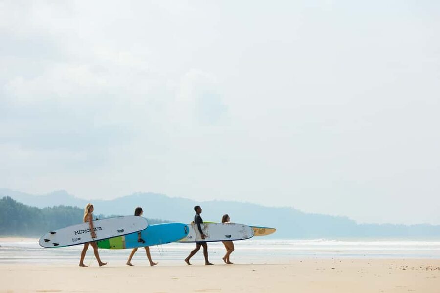 Khao Lak: 1.5-Hour Small Group Surfing Experience - The instructors make the difference