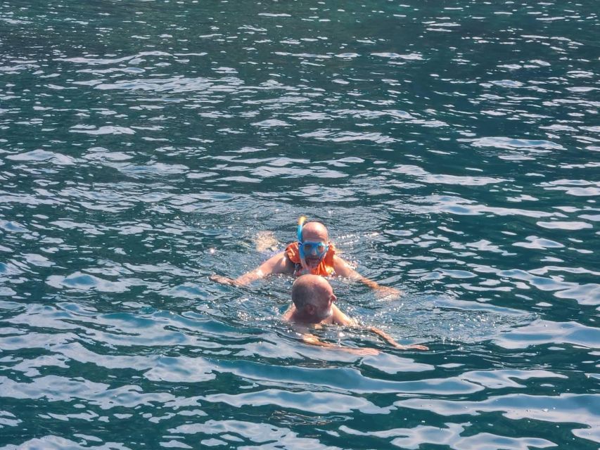 Khao Lak: Khao Na Yak Sightseeing & Snorkeling Small Group - A quiet beach, monkeys, and coastal sights