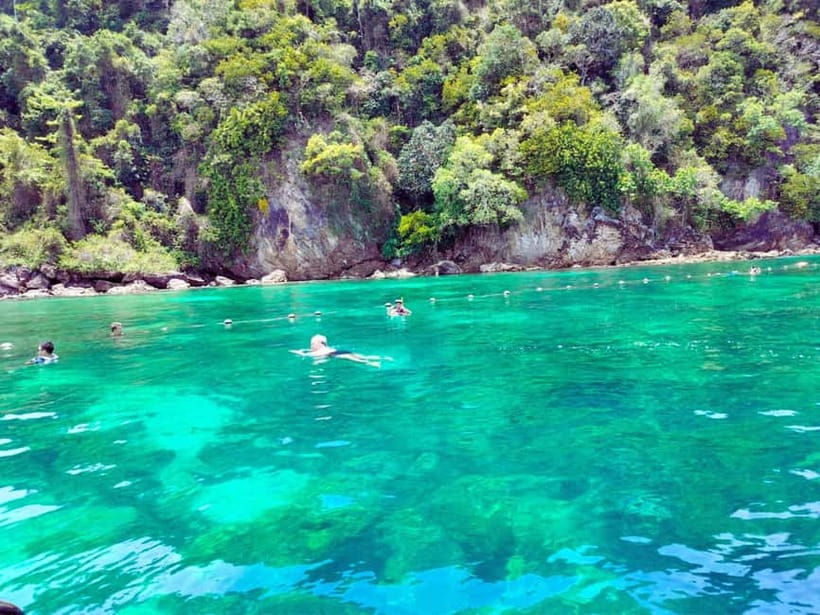 Ko Lanta: 4 Islands Snorkeling Tour by Longtail Boat - Koh Ngai brings lunch and a slower afternoon
