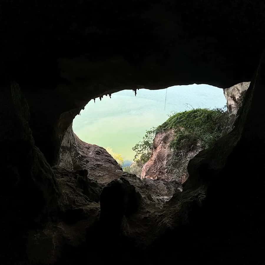 Ko Lanta: Half-Day Kayaking Koh Phee & Koh Talabeng 2 Caves - Koh Phee and the rope ladder into the cave