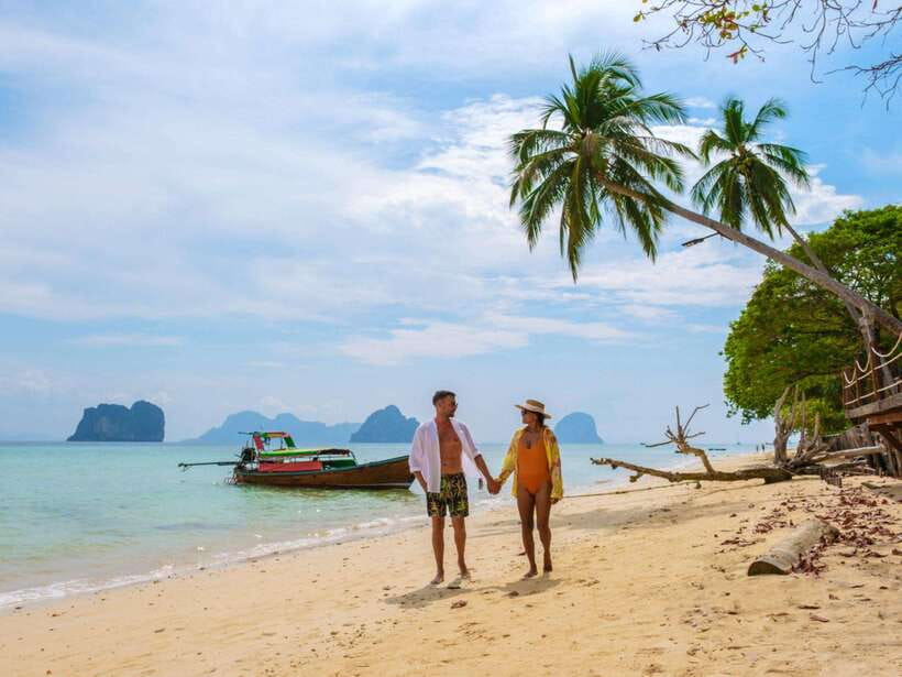 Ko Lanta: Kayak and Long-Tail Boat Nature and Wildlife Tour - What the boat and kayak combination adds