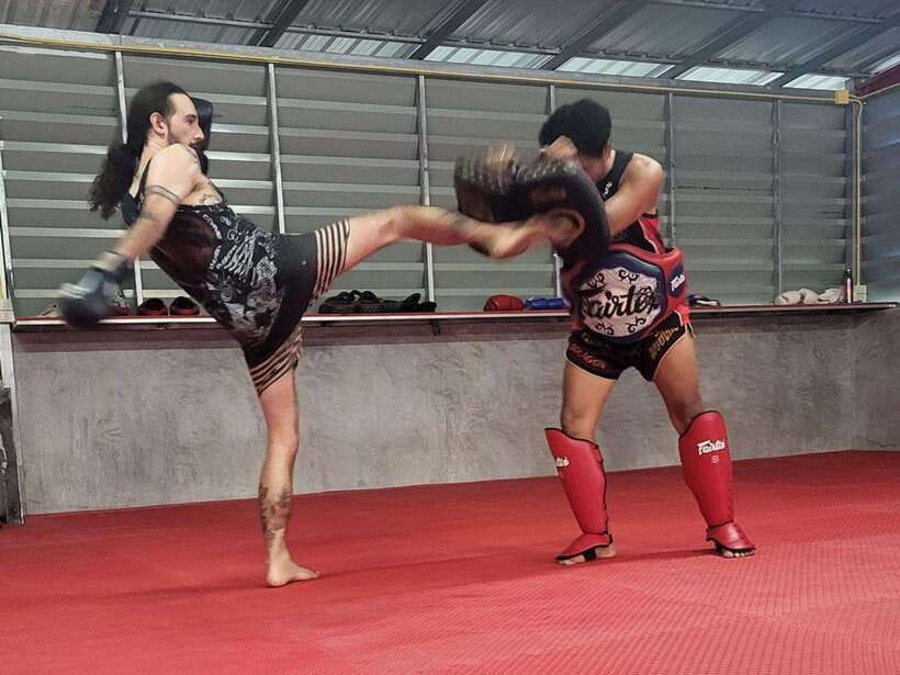 Ko Lanta: Learn The Art of Muay Thai - Adin Muay Thai School - Choosing between a 60-minute private class and 90 minutes in a group