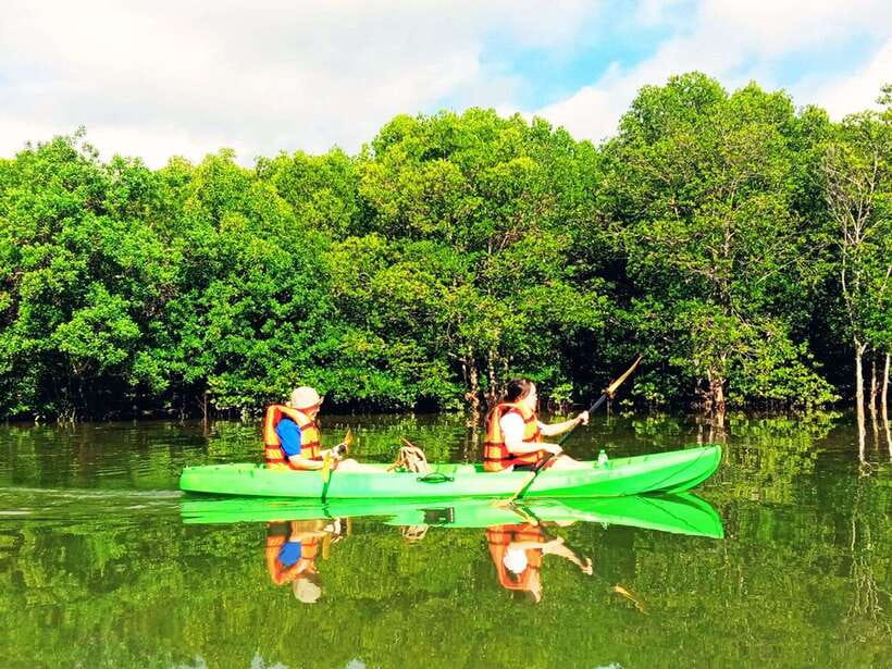 Ko Lanta: Mangrove Kayaking with Lunch and Hotel Transfer - What the three-hour route is really like