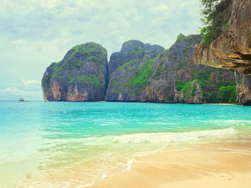 Ko Lanta: Phi Phi Day Trip by Speed Boat - A fast route from Ko Lanta to the Phi Phi islands