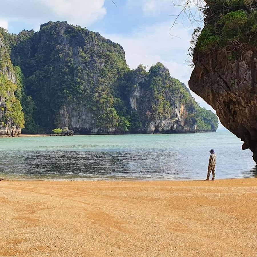 Ko Lanta: Sea Cave Kayaking Adventure Mangrove with Lunch - Why Koh Talabeng makes this outing special