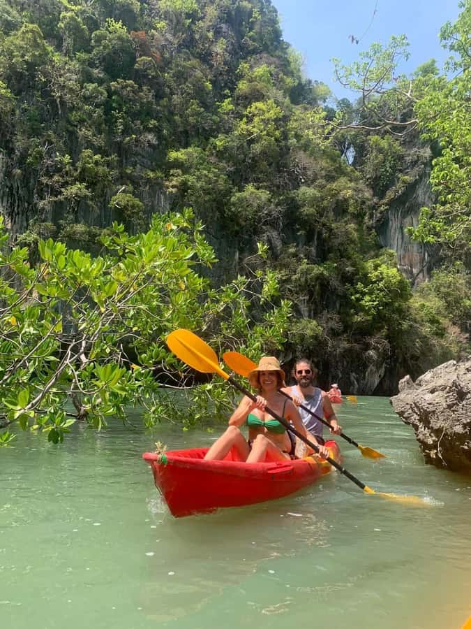 Ko Lanta: Sea Cave Kayaking Adventure Mangrove with Lunch - Lunch beside the Tung Yee Peng mangroves