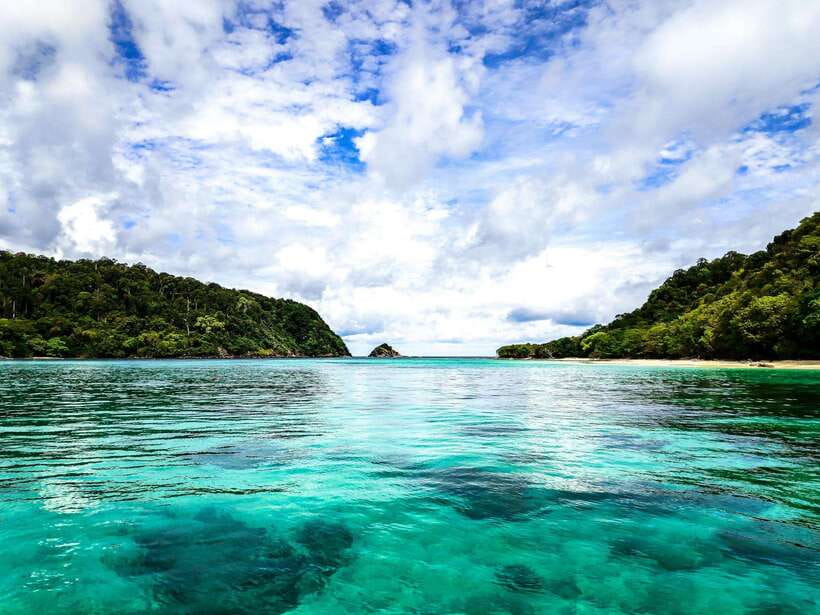 Ko Lanta: Snorkeling Adventure Tour to Koh Rok and Koh Haa - Beach lunch and free time on Koh Rok
