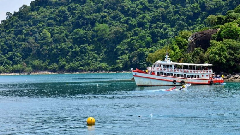 Koh Chang: 5 Island Guided Boat Tour with Lunch Buffet - A stable boat instead of a fast speedboat