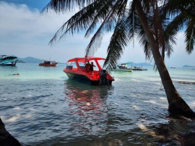Half-Day Snorkeling Adventure on a Speedboat