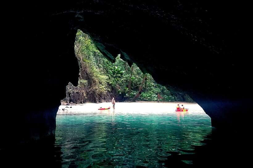 Koh Lanta: 4-Island Adventure Tour to Emerald Cave - A long day built around Emerald Cave