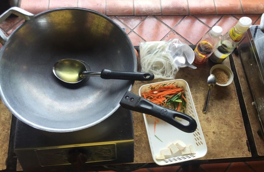Koh Lanta: Evening Course at Lanta Thai Cookery School - Vegetarian, vegan, and spicy food choices