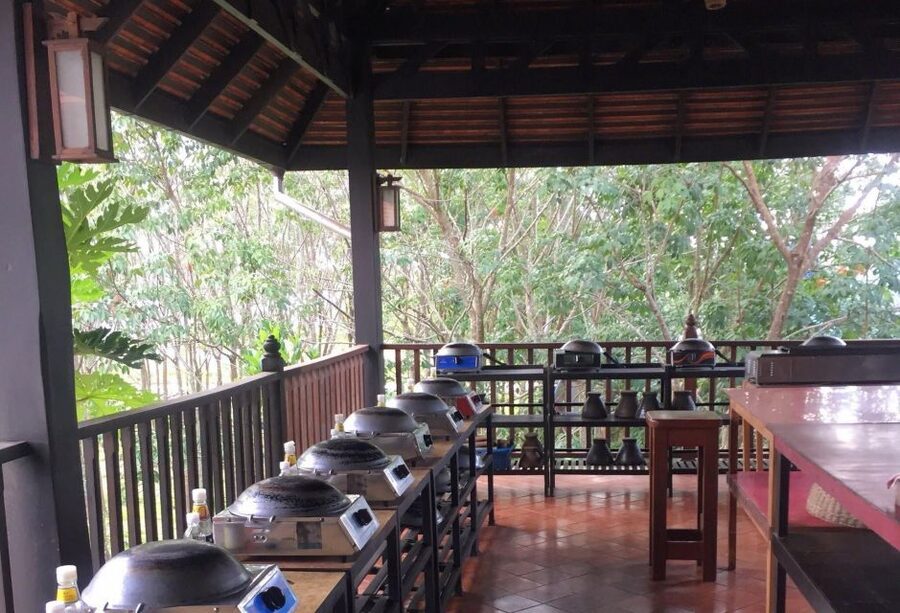 Koh Lanta: Evening Course at Lanta Thai Cookery School - Getting there by songtaew from Koh Lanta hotels