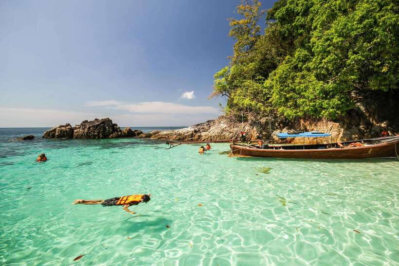 Koh Lipe: 5 Island Snorkeling Trip by Longtail Boat w/ Lunch - Meeting near Pattaya Beach and boarding the longtail boat