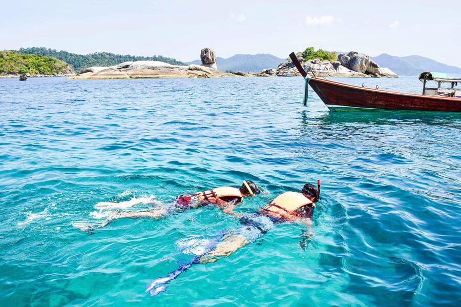 Koh Lipe: 7 Island Snorkeling Trip by Longtail Boat w/ Lunch - Koh Ro Khloi, a quiet beach and a viewpoint