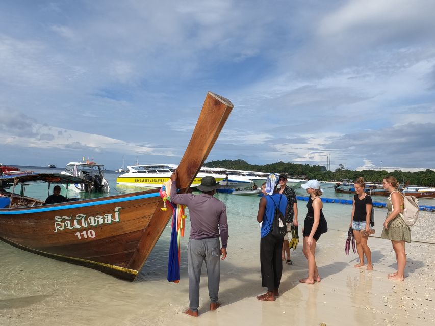 Koh Lipe: Longtail Boat Snorkeling Trip Program A - The crew, photos, and group size