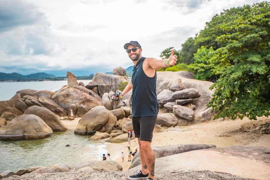 Koh Samui City Tour with Cultural and Scenic Highlights - The mummified monk offers a quieter temple visit