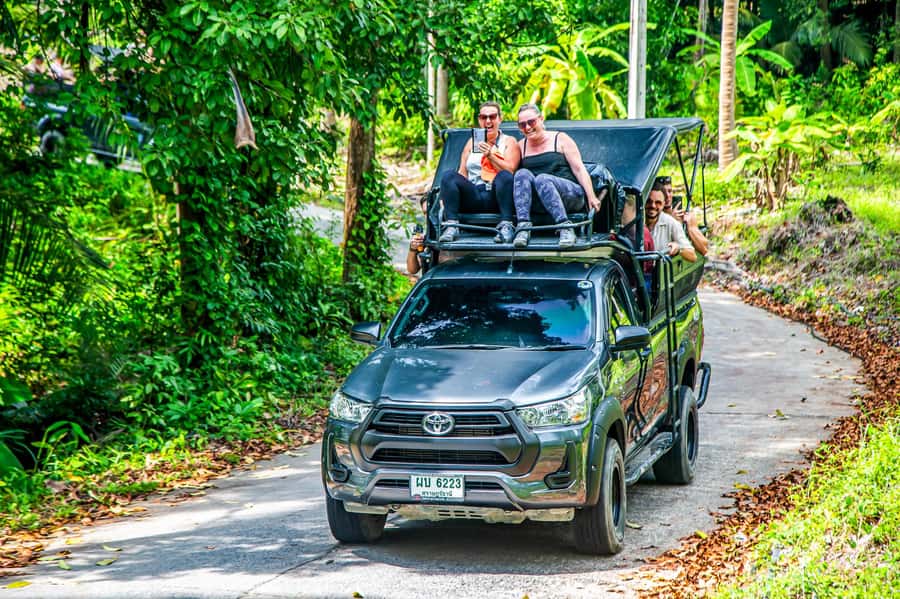 Koh Samui: Elephant Sanctuary and Jungle Tour with Lunch - Thai lunch above the island
