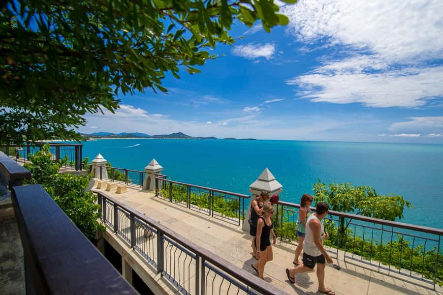 Koh Samui: Half-Day Island Highlights Tour with Hotel Pickup - Guides, drivers, and the comfort factor