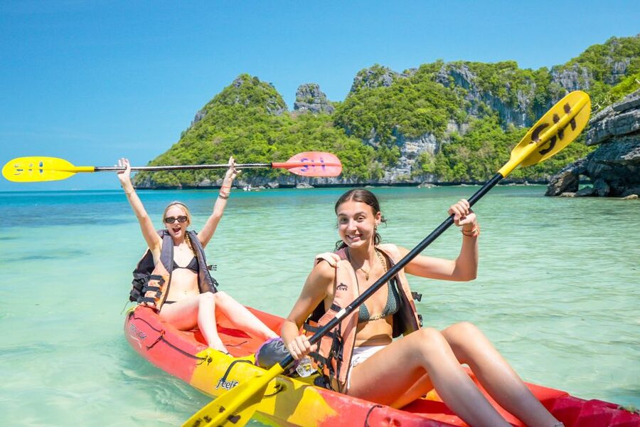 Koh Samui: Mu Ko Ang Thong Park Cruise with Kayaking Option - Snorkeling, swimming, and realistic sea conditions
