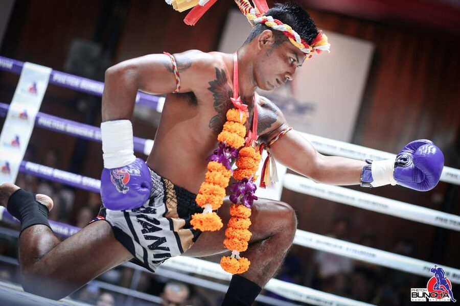 Koh Samui: Phetch Buncha Boxing Stadium Muay Thai Ticket - Who will enjoy this Muay Thai night most