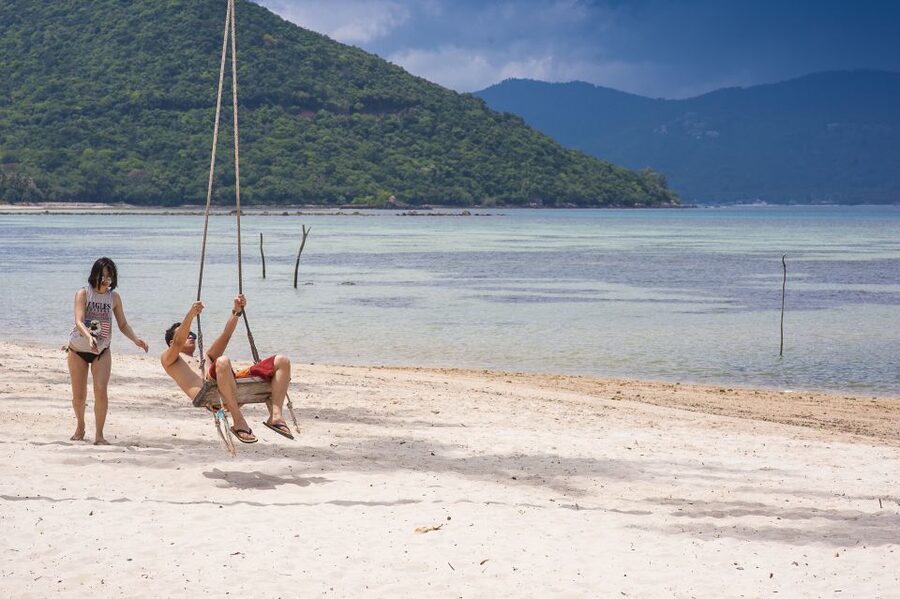 Koh Samui: Pig Island & Koh Tan Snorkeling by Speed boat - Why Pig Island makes this half-day tour memorable