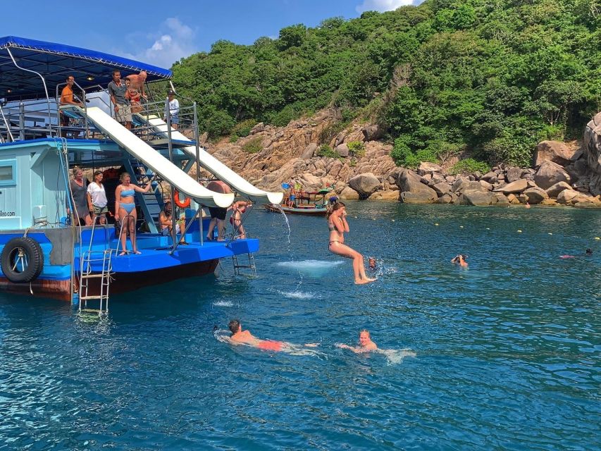 Koh Tao: Koh Nangyuan and the Hidden Bays Trip by the Oxygen - Mango Bay, where coral takes center stage