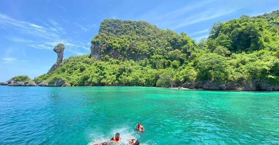 Krabi 4 Island One Day Tour by Speed boat or Longtail boat - Thale Waek and the sandbar effect