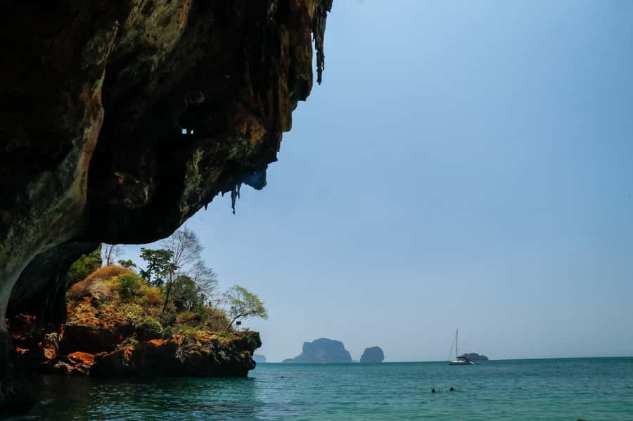 Krabi: 4 Islands Day Tour by Speedboat or Longtail Boat - Who will get the most from this island route?