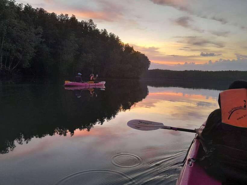 Krabi: Ao Thalane Sunset Kayak adventure (group of 10 max) - Limestone Cliffs, Canyon, Lagoon, and Alligator Cave