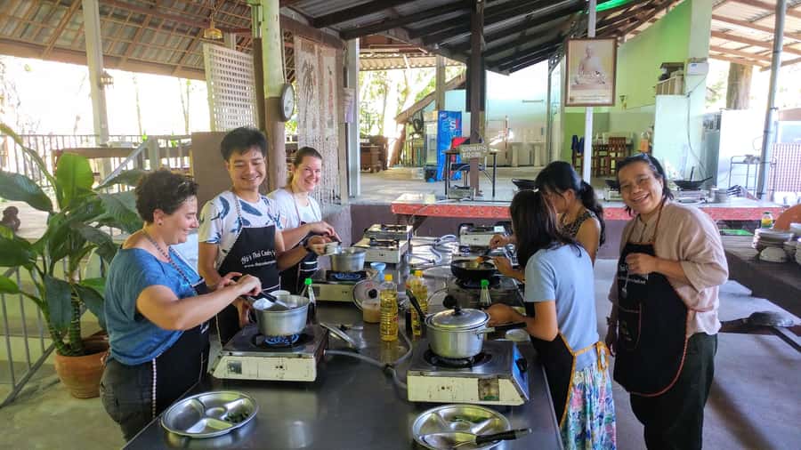 Krabi: Evening Thai Cooking Class at Ya's Cookery - What the $48 evening class really gives you