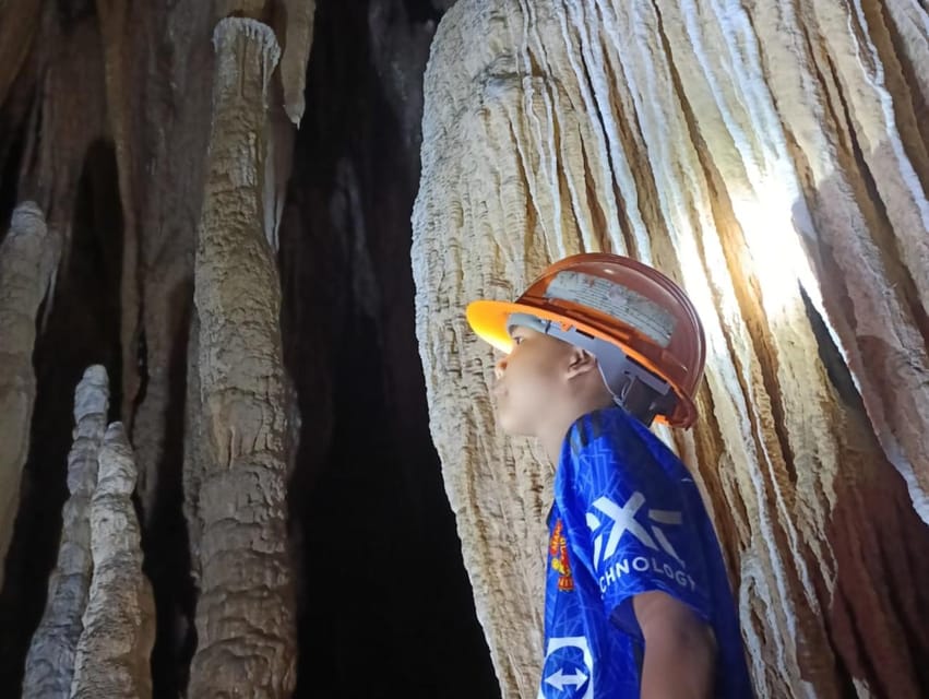 Krabi: Explore Tham Khlang Cave and Blue Lagoon Adventure - Entering Tham Khlang Cave