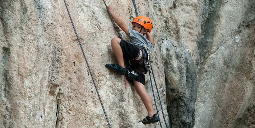 Krabi: Half-Day Rock Climbing Introduction at Railay Beach - Reaching the cliffs at Railay Beach