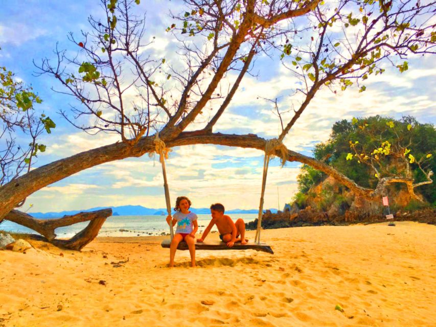 Krabi: Hong Island Sunset and BBQ Dinner Tour - Pakbia Island, a sunset BBQ, and a cocktail