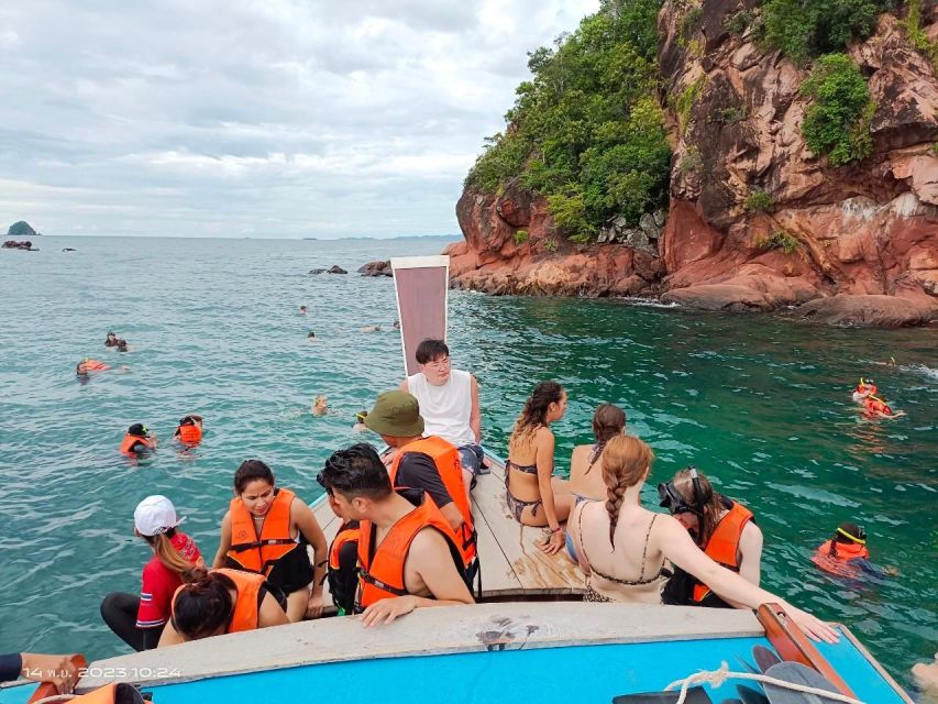 Krabi: Hong Island Tour by Longtail Boat with Kayak Option - Entering Hong Lagoon by longtail boat
